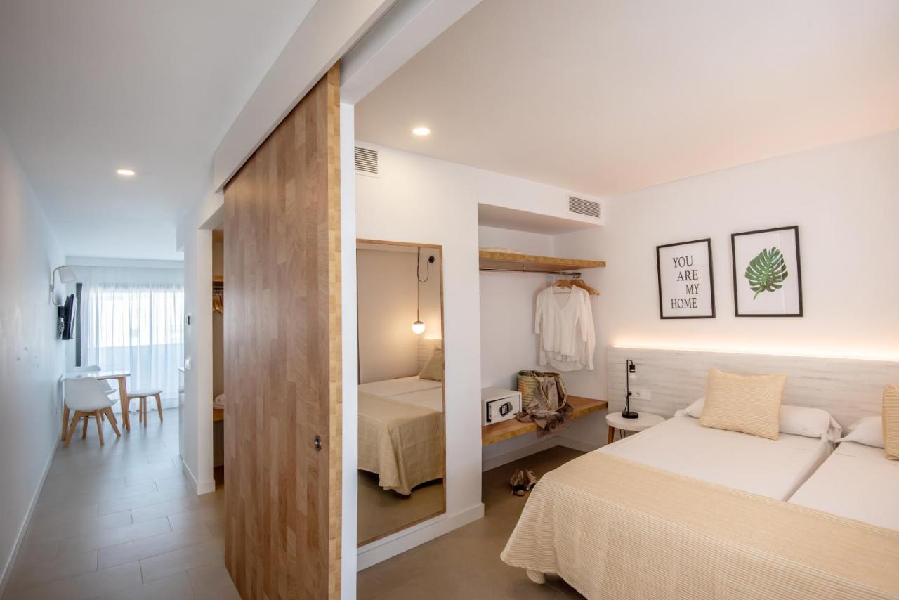 Apartamentos Top Secret Prestige Es Pujols - Formentera Vacaciones Eksteriør bilde