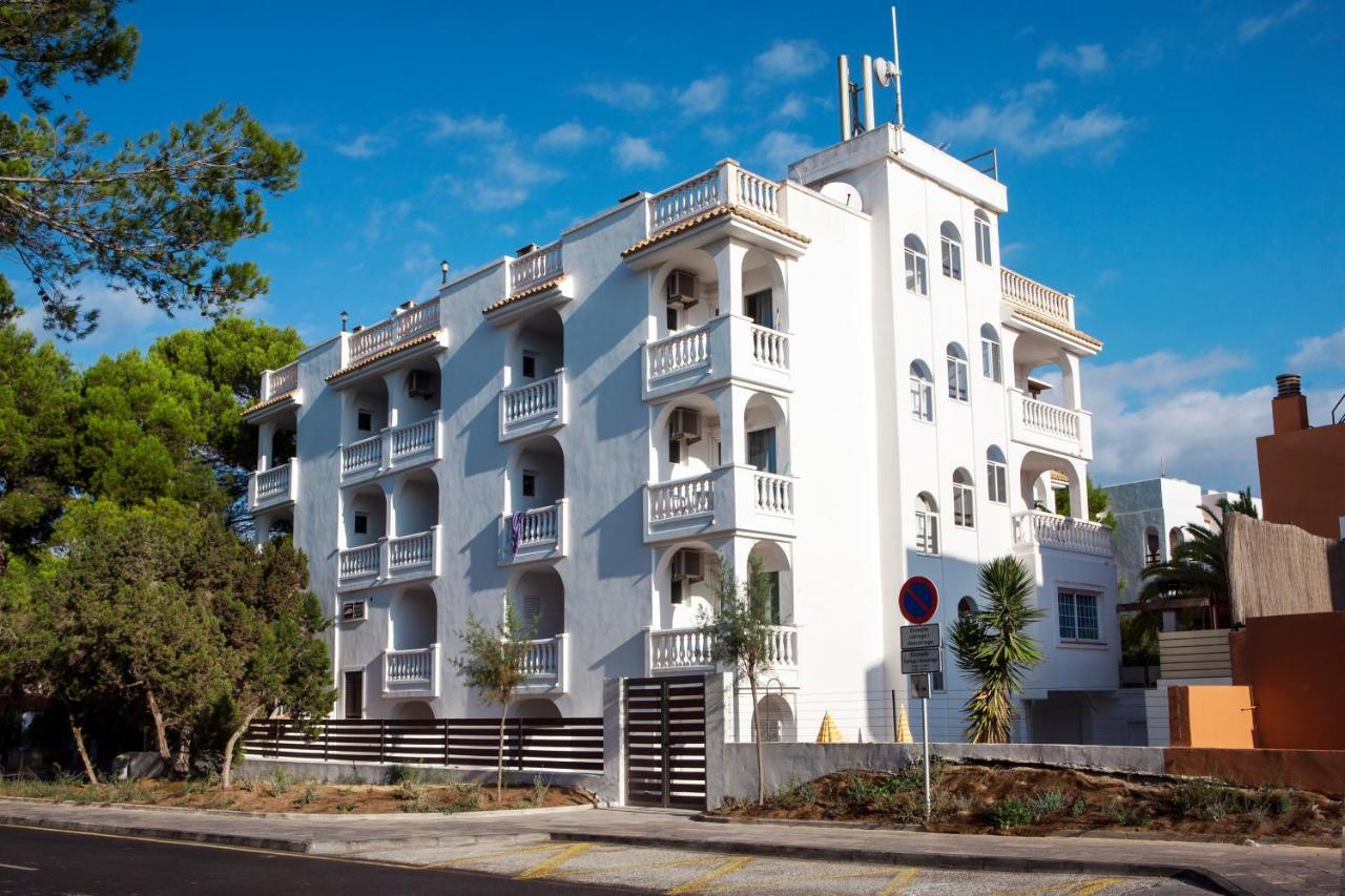 Apartamentos Top Secret Prestige Es Pujols - Formentera Vacaciones Eksteriør bilde