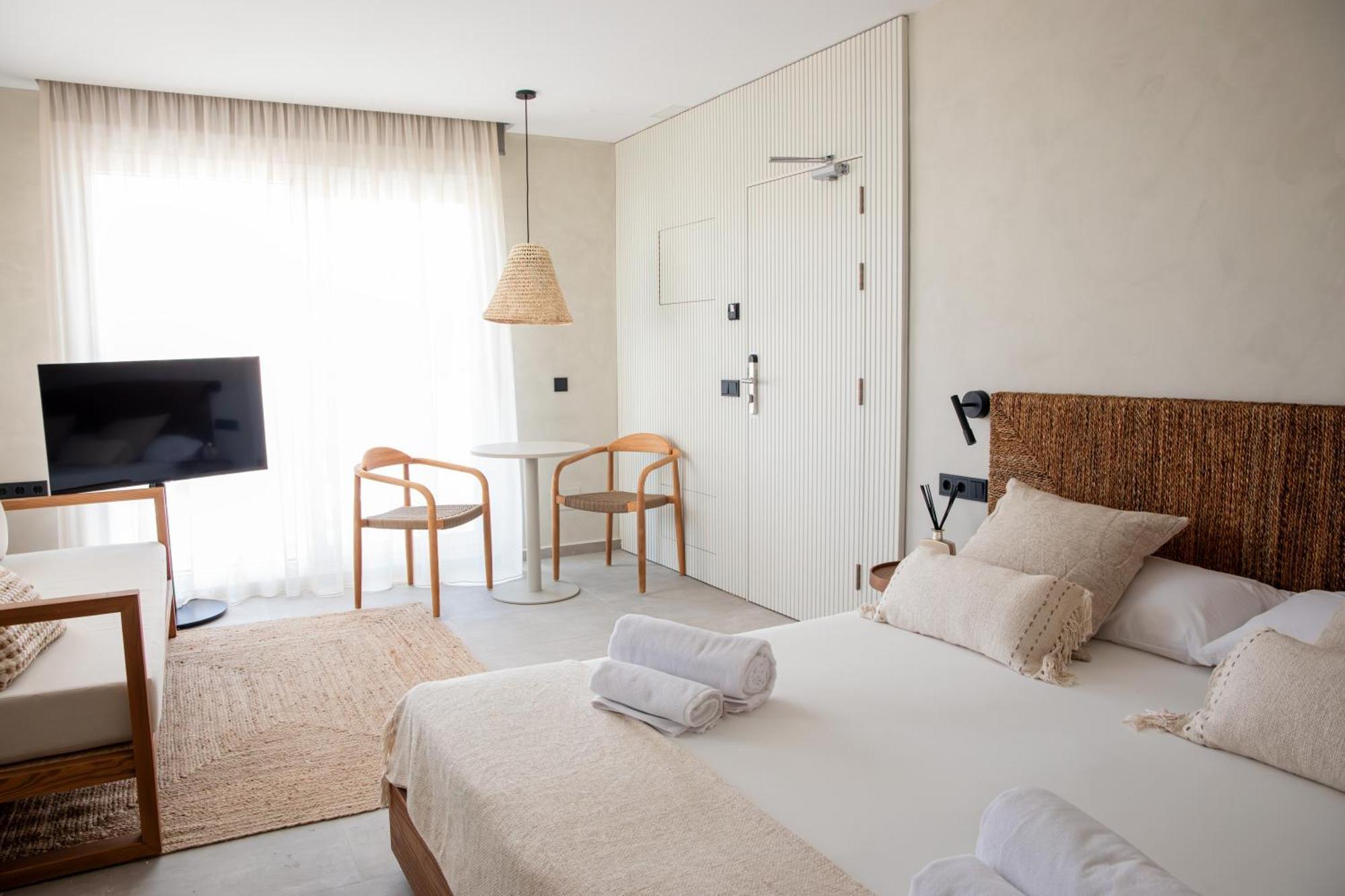 Apartamentos Top Secret Prestige Es Pujols - Formentera Vacaciones Eksteriør bilde